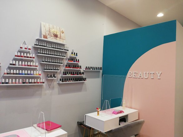 Beauty Nail Salon – Beauty Salon in Forl, 5 reviews, prices – Nicelocal